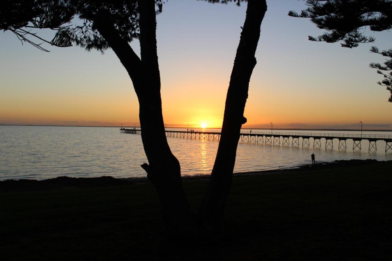 Ceduna Foreshore Caravan Park Экстерьер фото
