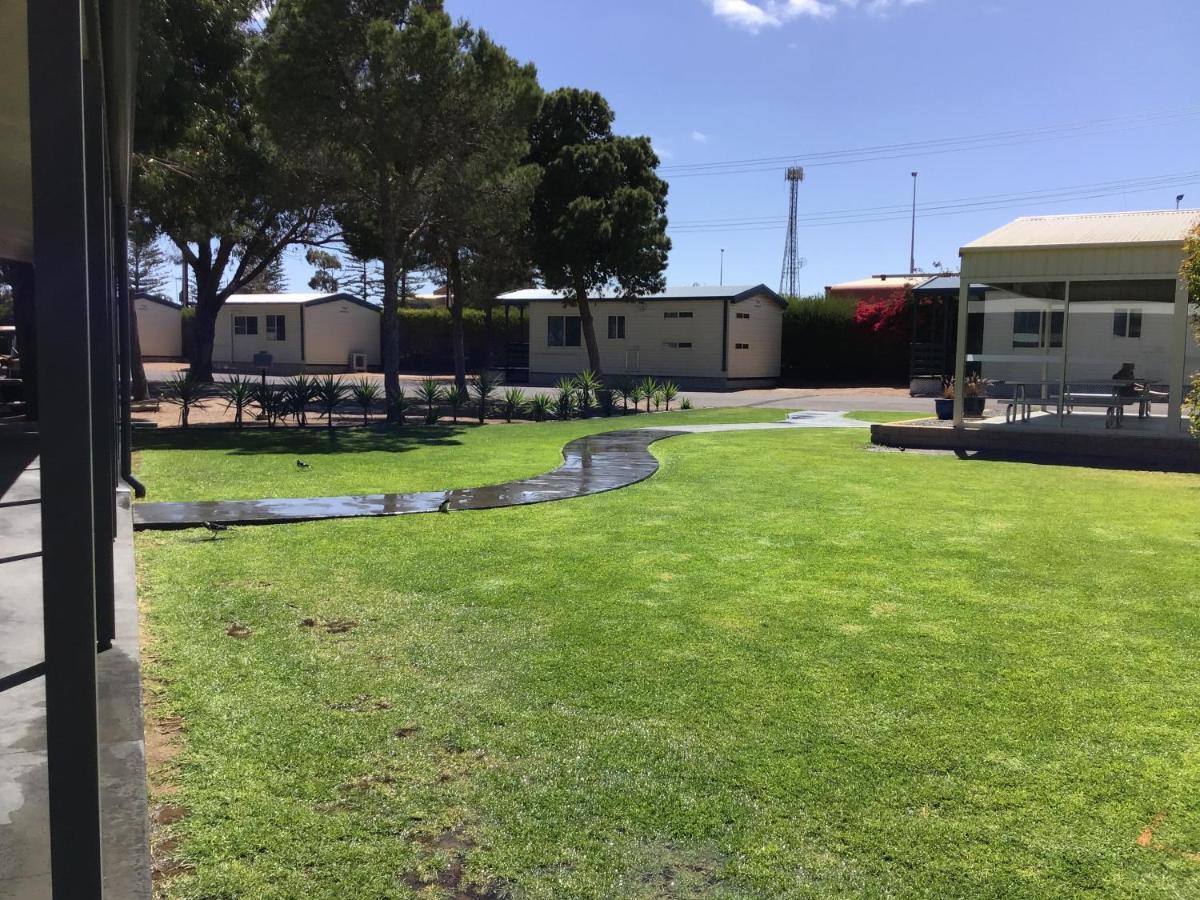 Ceduna Foreshore Caravan Park Экстерьер фото